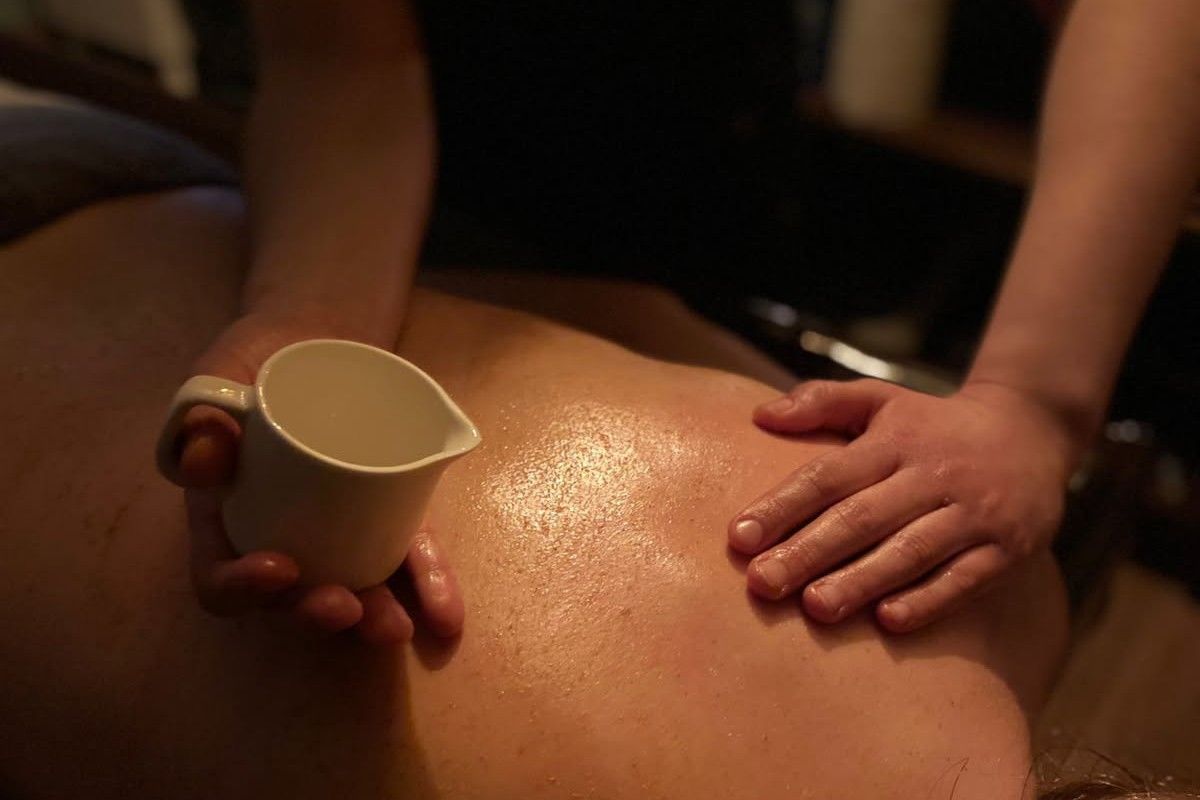 Rytuał relaksacyjny w salonie